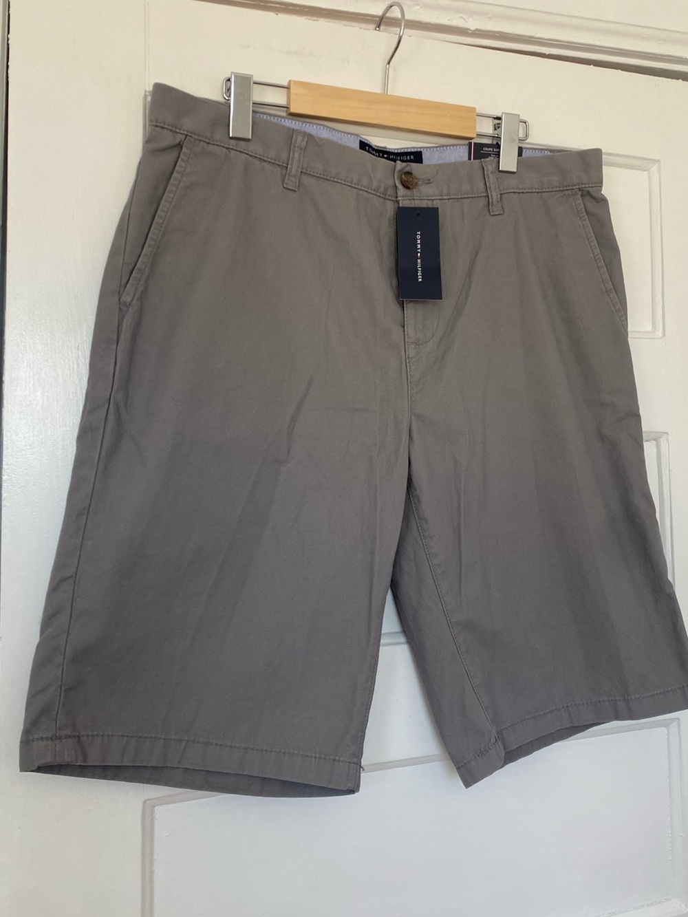 Tommy Hilfiger Custom fit chino shorts grey new with tags